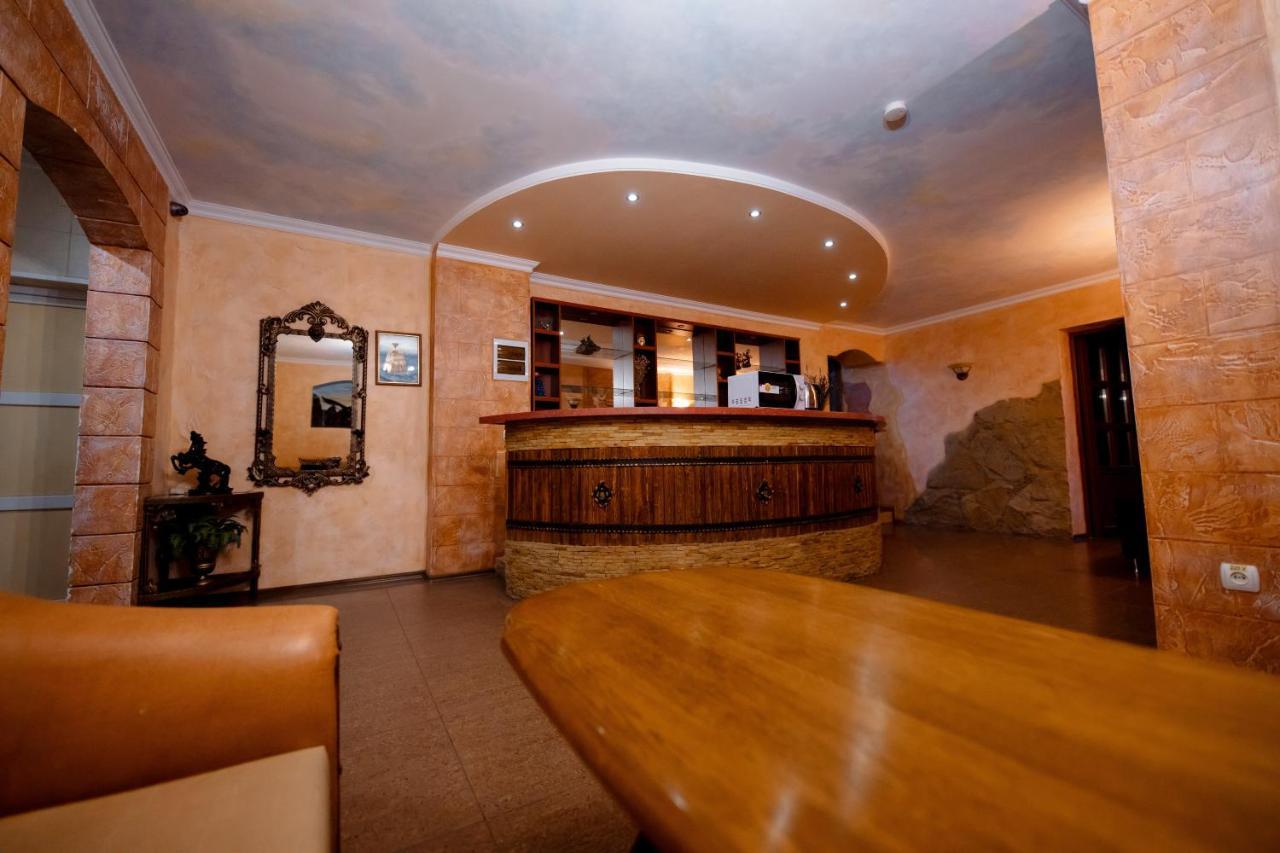Villa Turistica Oasis Cahul Buitenkant foto